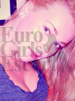 Julia - Escort Emma | Girl in Grenoble